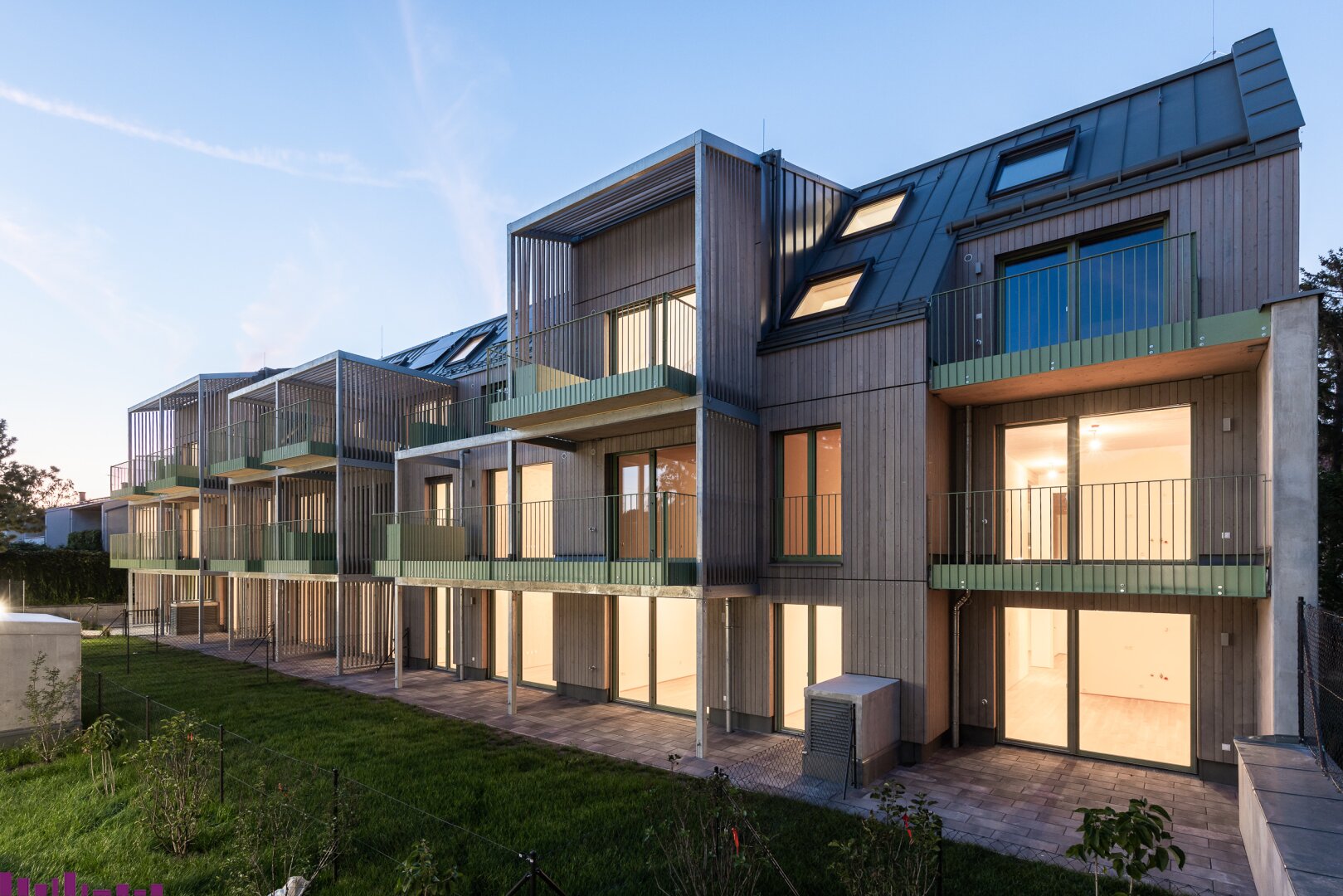 Abendansicht der Wohnhausanlage